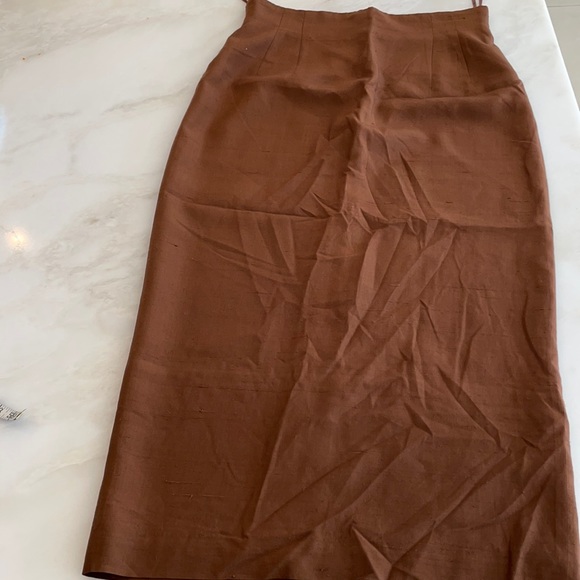 Women’s 100% Silk Skirt in Rust-Size 14 - Picture 1 of 6